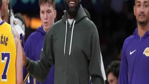 大乐透期号专家推荐分析：9胜8防线挑战，埃于普体育主场战局展